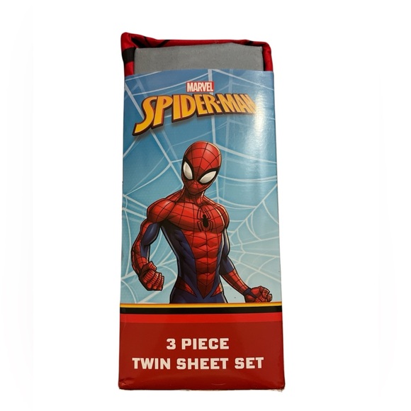 This is a Marvel Spider-Man 3-Piece Twin Sheet Set
NEW - Picture 2 of 2